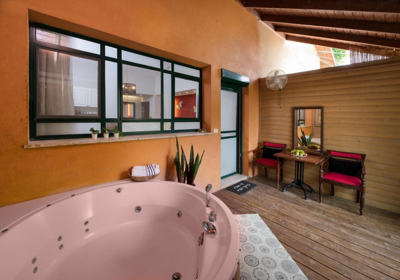 Zimmer & Spa Kesem Hamaga Bethlehem of Galilee Exterior foto